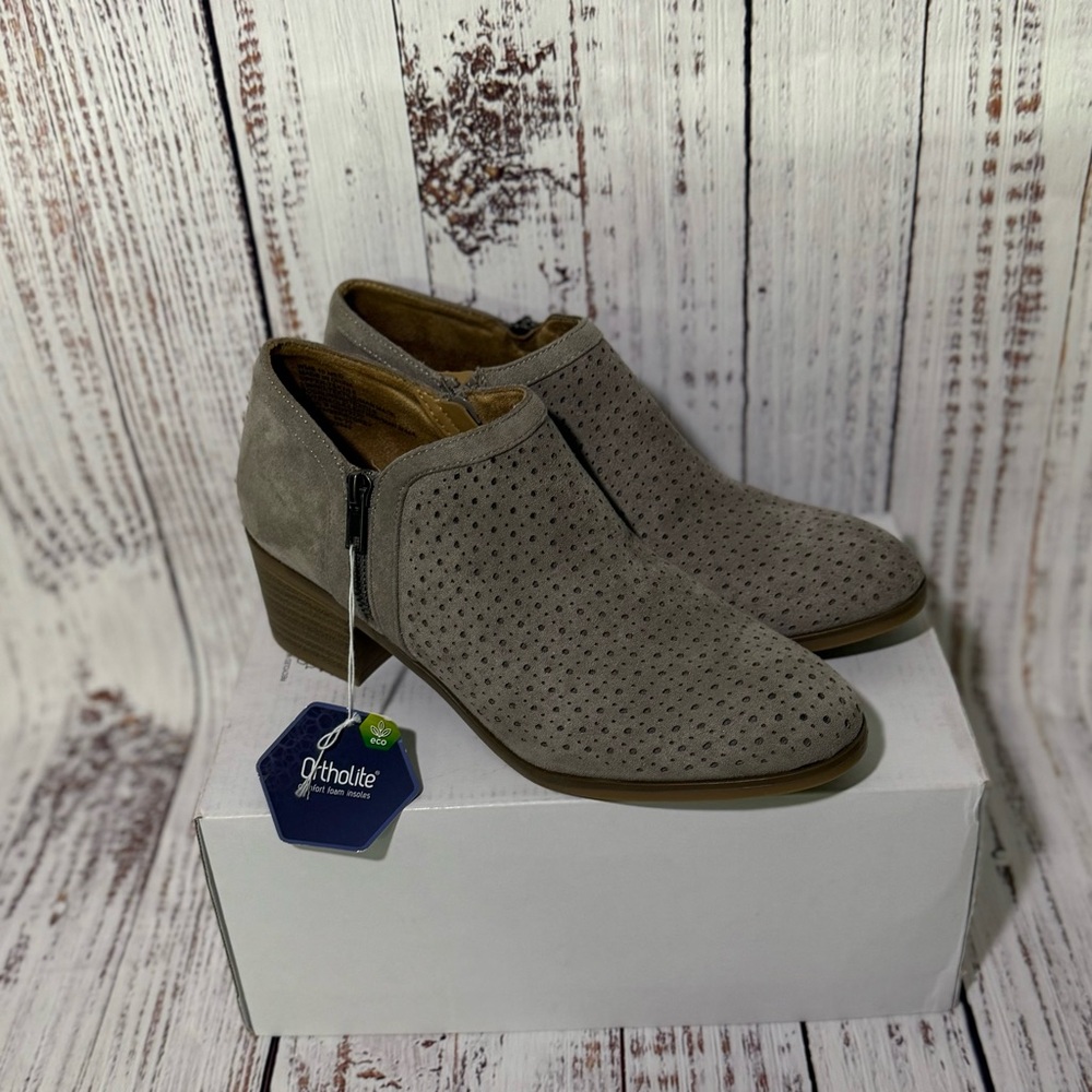 NWT Sonomas Good for Life Women's Grey Ankle Boots